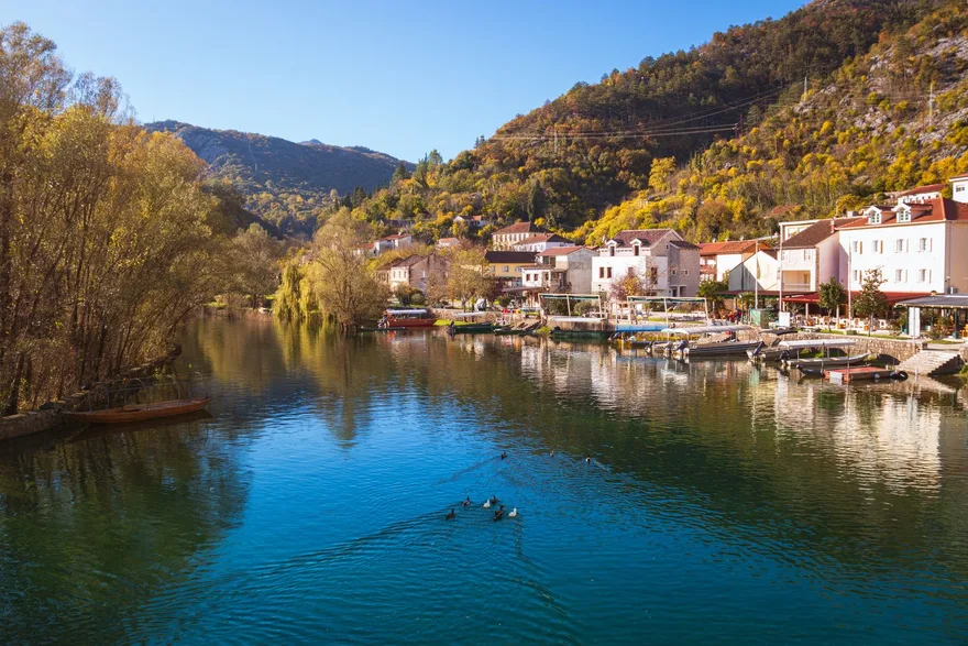 Schnellboot auf dem Skadar-See
